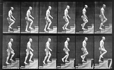 Hombre subiendo escaleras, de 